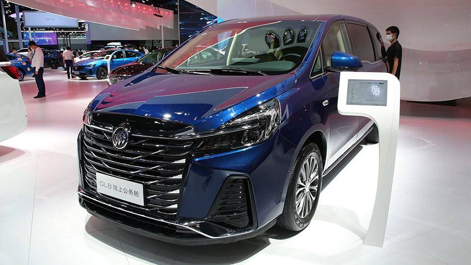 全新別克GL8插混,比豐田更適合跑高速,賣20多萬能贏騰勢?