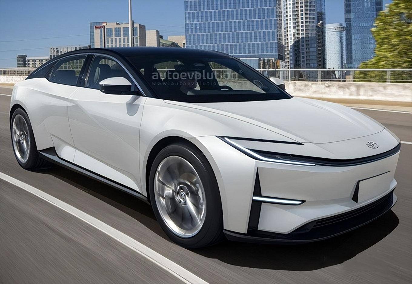 豐田章男居然沒阻止凱美瑞純電版?2026年亮相,斗得過(guò)極氪007?