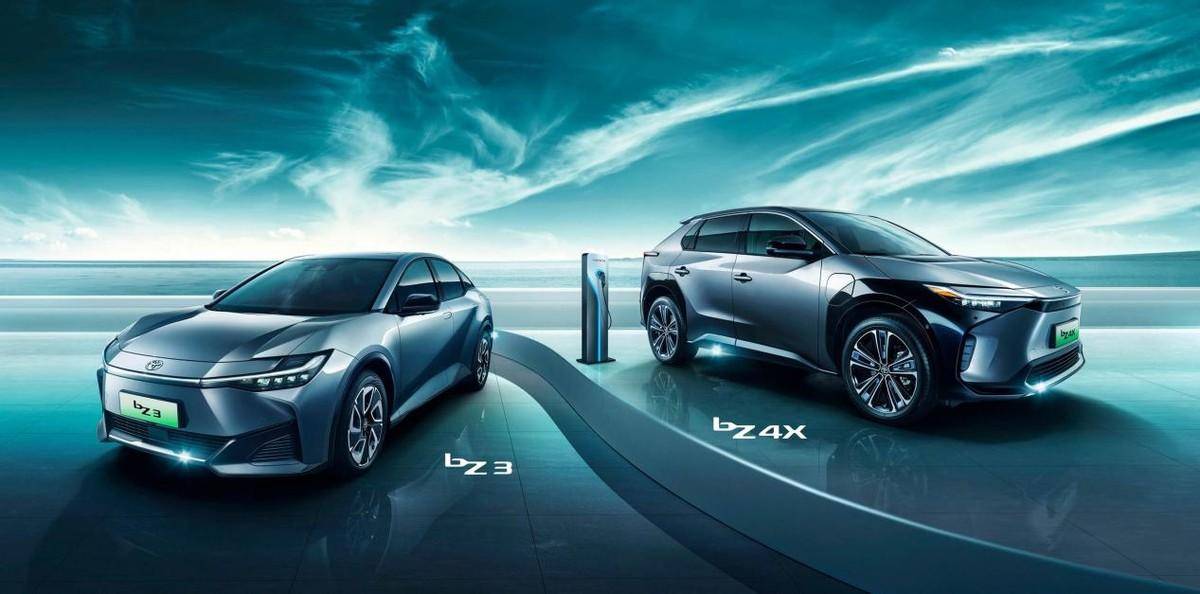 豐田章男居然沒阻止凱美瑞純電版?2026年亮相,斗得過(guò)極氪007?