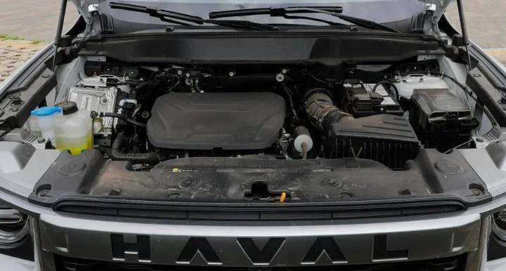 哈弗大狗PK奇瑞探索06,誰才是可城可野最優選?