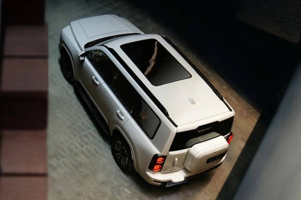 全新哈弗H9最新官圖發(fā)布,硬朗復(fù)古盒子造型,汽油柴油動(dòng)力均有