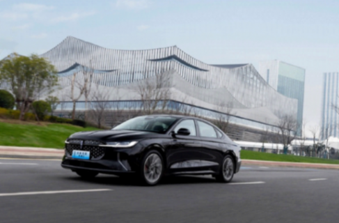 全新電混林肯Z與全新電混林肯冒險家正式登陸重慶!