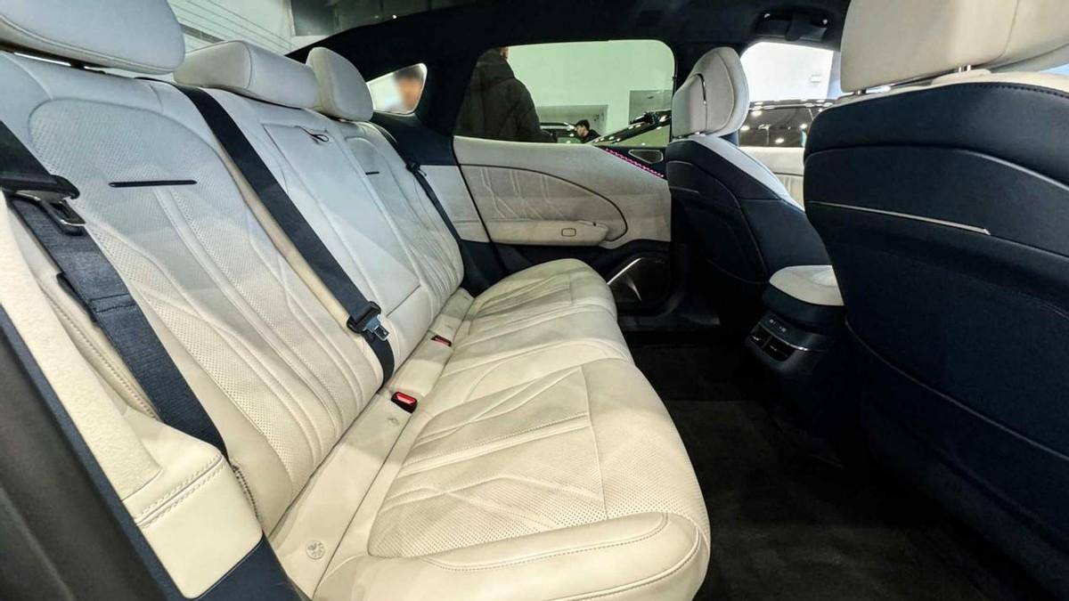 國貨大戰,小米SU7對比極氪007,20萬級到底選誰