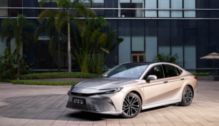 對標老對手凱美瑞,第十一代索納塔帶來了哪些新啟示?