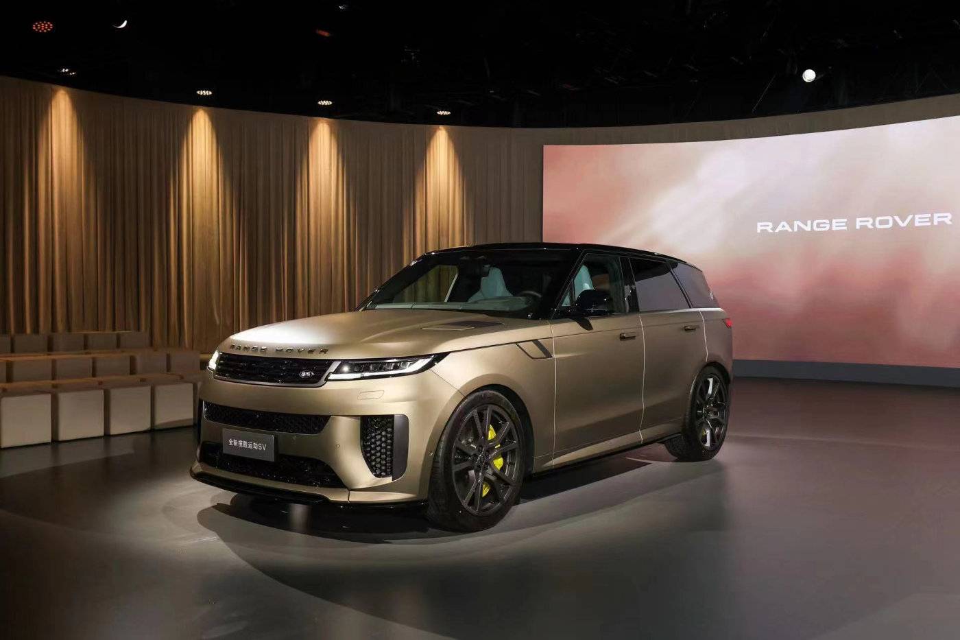 限量15臺,全新攬勝運動SV Edition One限量版正式上市