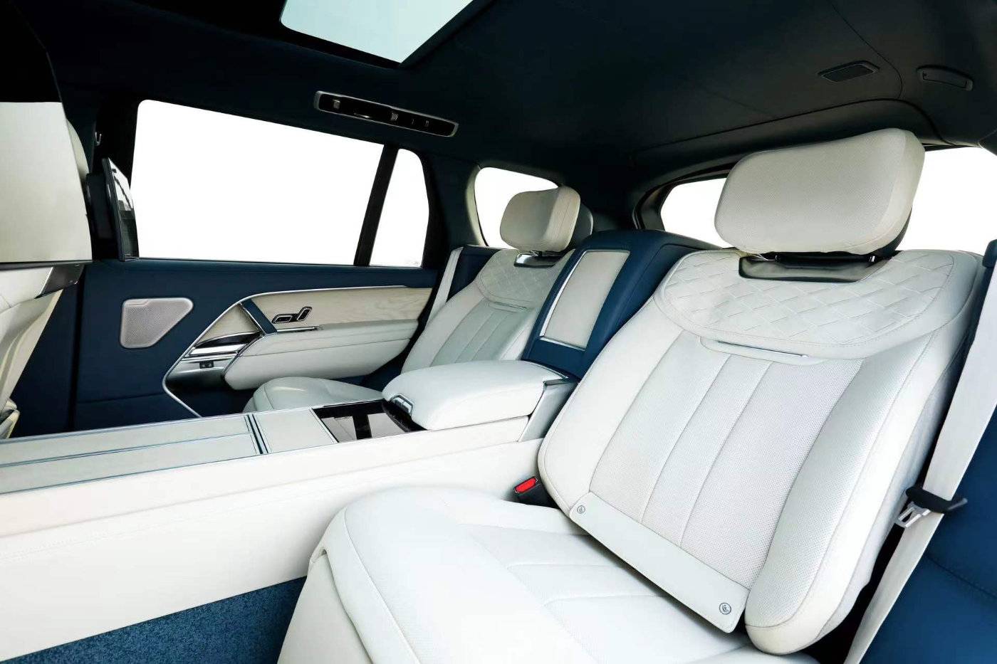 限量15臺,全新攬勝運動SV Edition One限量版正式上市