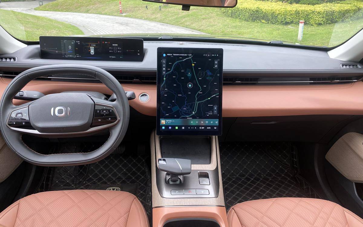 試駕長安啟源A05/Q05真香版,可混動可增程,開起來是真的爽 試駕長安啟源A05/Q05真香版,可混動可增程,應對多場景用車需求最在行