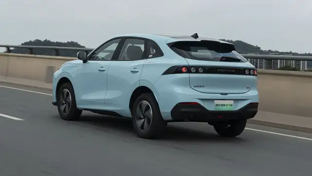 10萬級(jí)純電SUV新卷王,風(fēng)行雷霆410實(shí)力版告訴你什么是真實(shí)性價(jià)比