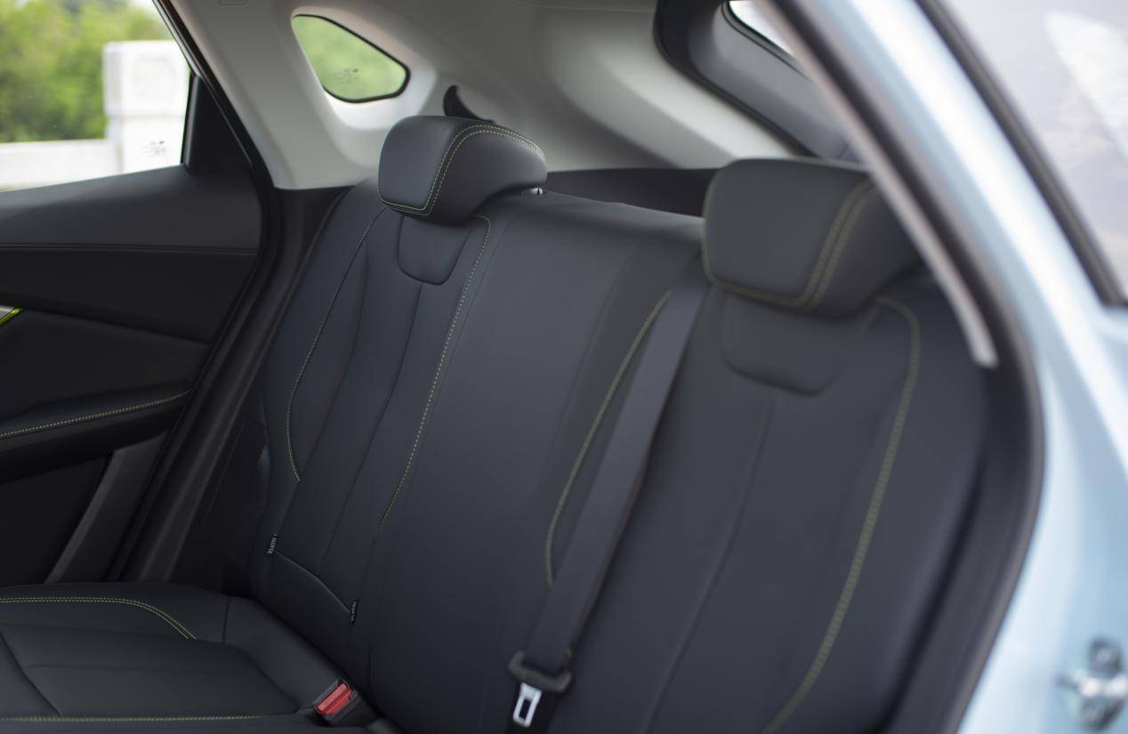 10萬級(jí)純電SUV新卷王,風(fēng)行雷霆410實(shí)力版告訴你什么是真實(shí)性價(jià)比