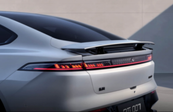 東風奕派再上新 家庭智能大型SUV eπ008預售五小時訂單破萬