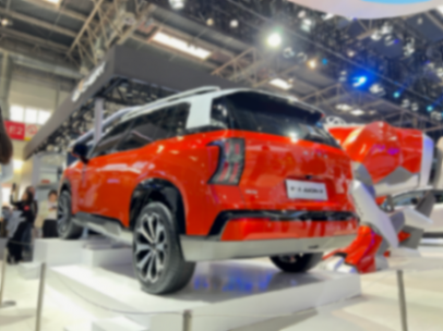 電動霸王龍!第二代埃安AION V亮相北京車展