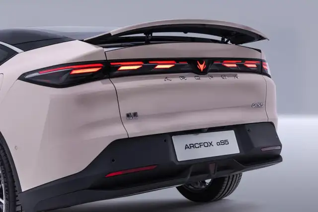 全域800V,續航超700km!這中型車居然把價格打下20萬