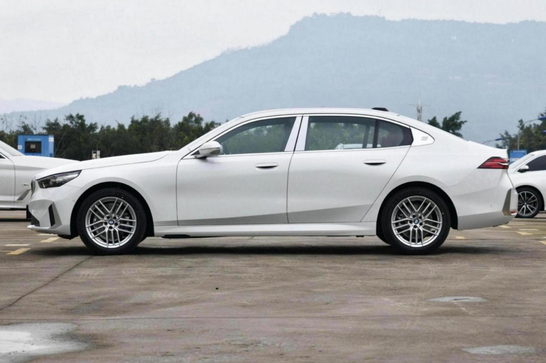 史登科上任半年面臨巨大考驗(yàn) 寶馬5系優(yōu)惠6萬為何銷量仍撲街?