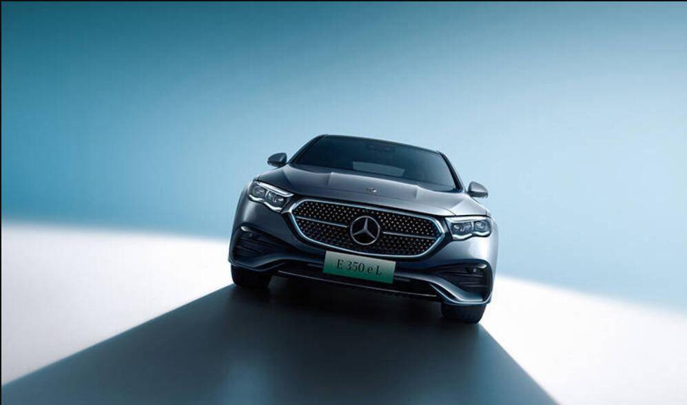 準(zhǔn)備好銀子 四款德系豪華新車來(lái)襲 奔馳E級(jí)長(zhǎng)軸插混版領(lǐng)銜