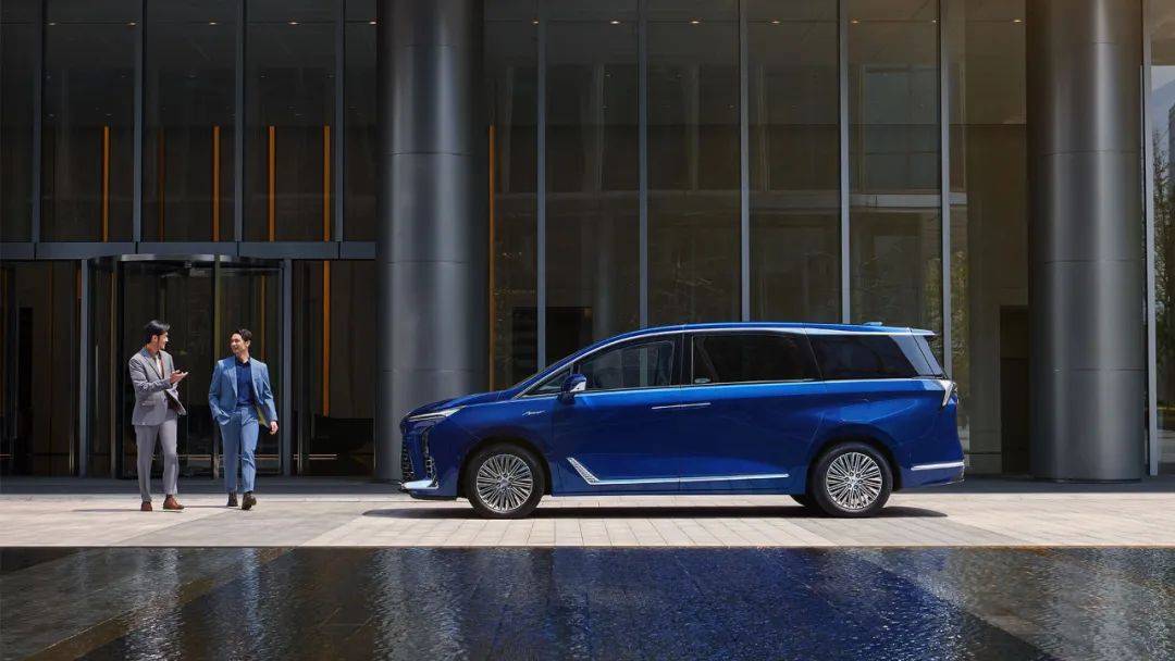 藍牌的GL8已經(jīng)天下無敵,那綠牌的GL8能不能收回失地?