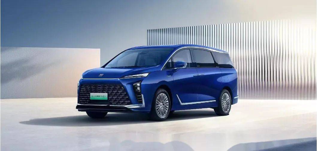 藍牌的GL8已經(jīng)天下無敵,那綠牌的GL8能不能收回失地?