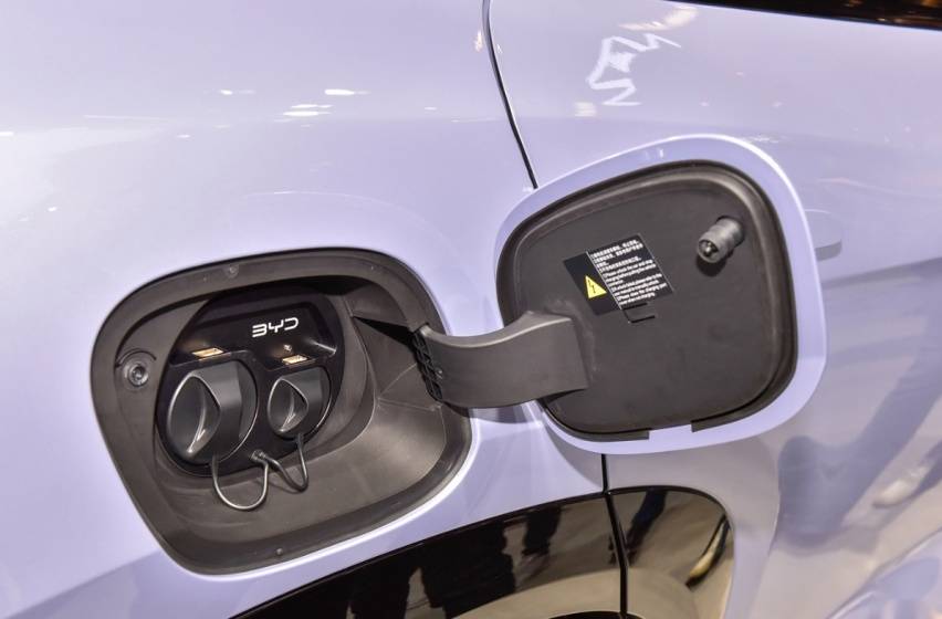 比亞迪梭哈了,海獅07 EV正式上市,四款配置怎么買最值?