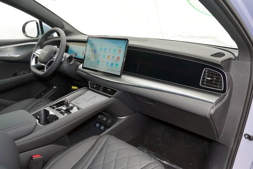 比亞迪梭哈了,海獅07 EV正式上市,四款配置怎么買最值?