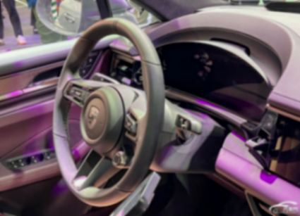 奧迪Q6L e-tronVS保時捷Macan EV 10