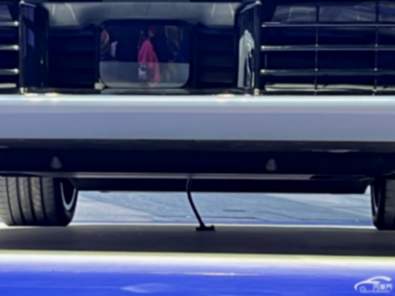 奧迪Q6L e-tronVS保時捷Macan EV 11