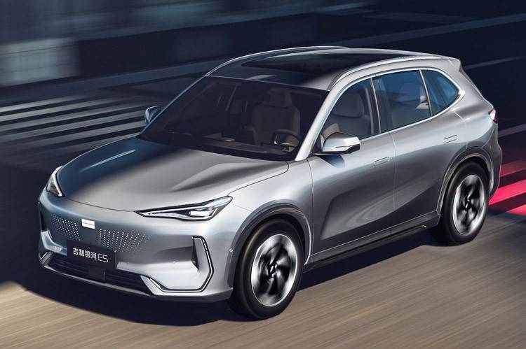 首款全球車型,吉利推出了一款全新SUV,賣多少錢合適?