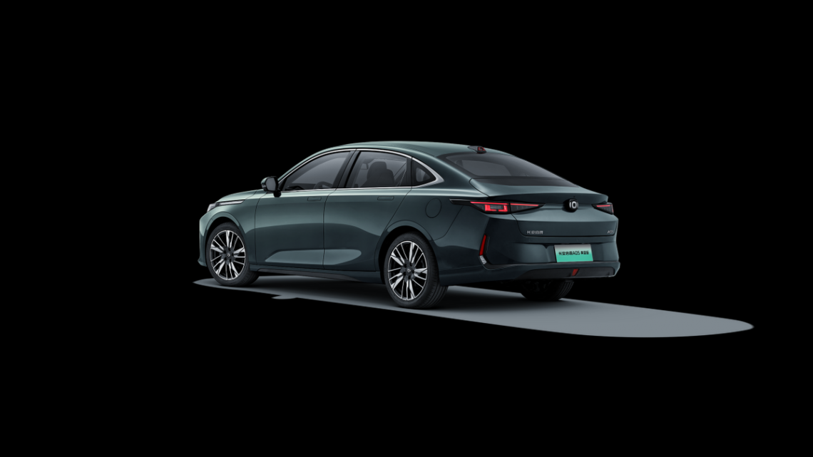 買10萬(wàn)級(jí)家用轎車,長(zhǎng)安啟源A05和五菱星光誰(shuí)更合適?