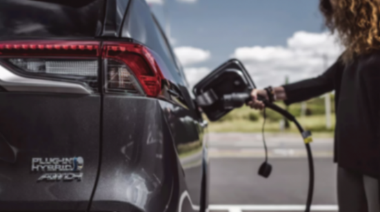 高端純電市場,看似蜜糖,實則苦飲?