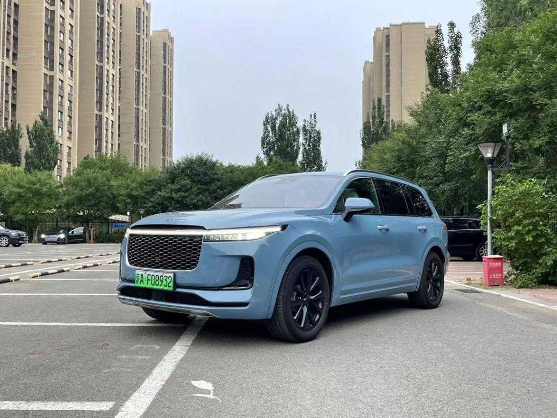 座椅鼓包、塌陷、起“麻點”,理想的“大沙發”怎么了?