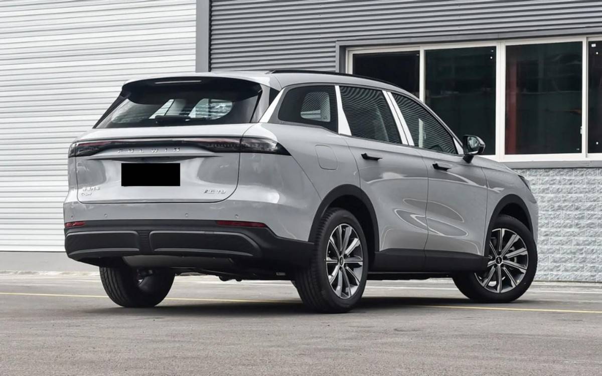 綜合續航超1800km、能加92號汽油!奇瑞風云T9開賣,12.99萬起售