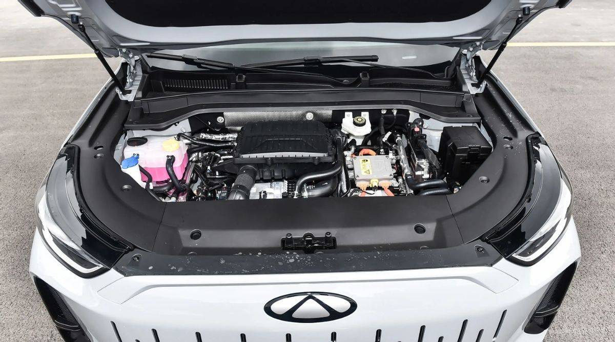 綜合續航超1800km、能加92號汽油!奇瑞風云T9開賣,12.99萬起售