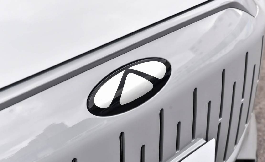 綜合續航超1800km、能加92號汽油!奇瑞風云T9開賣,12.99萬起售