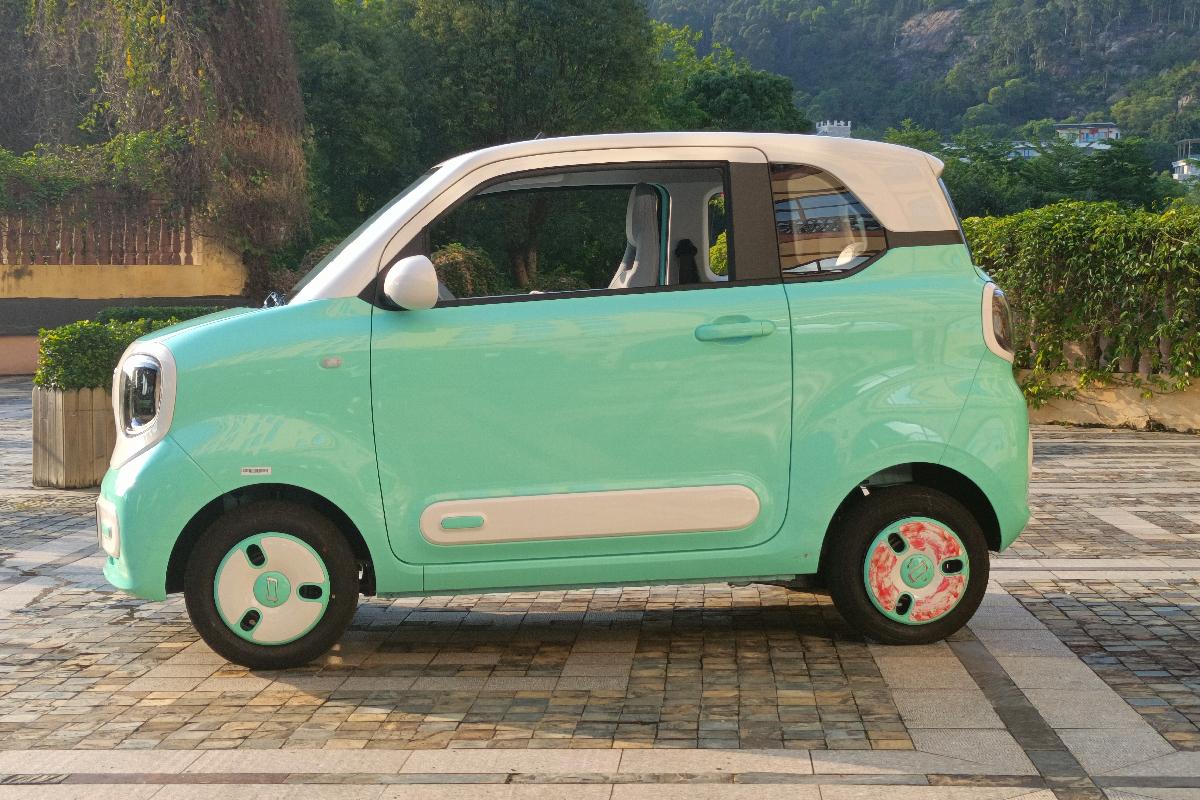 奔騰小馬正式上市,三款車型售價區間2.69-3.19萬元