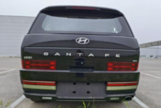 全新現代勝達實車,造型硬派不落俗套,7座空間有限但挺實用