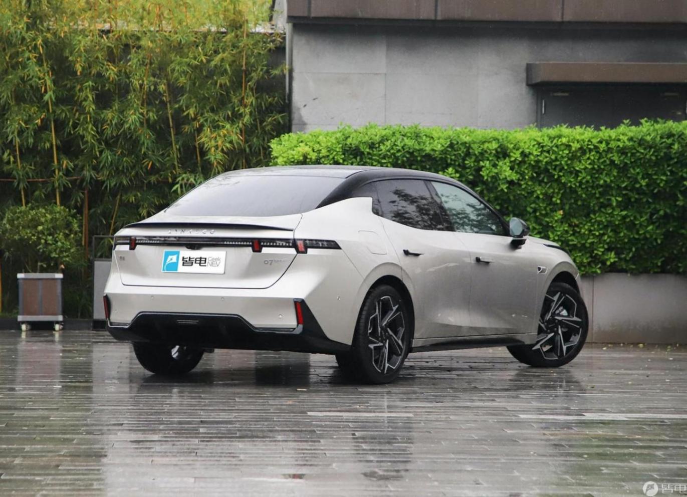 用時31天 領(lǐng)克07 EM-P第10000臺正式量產(chǎn)下線