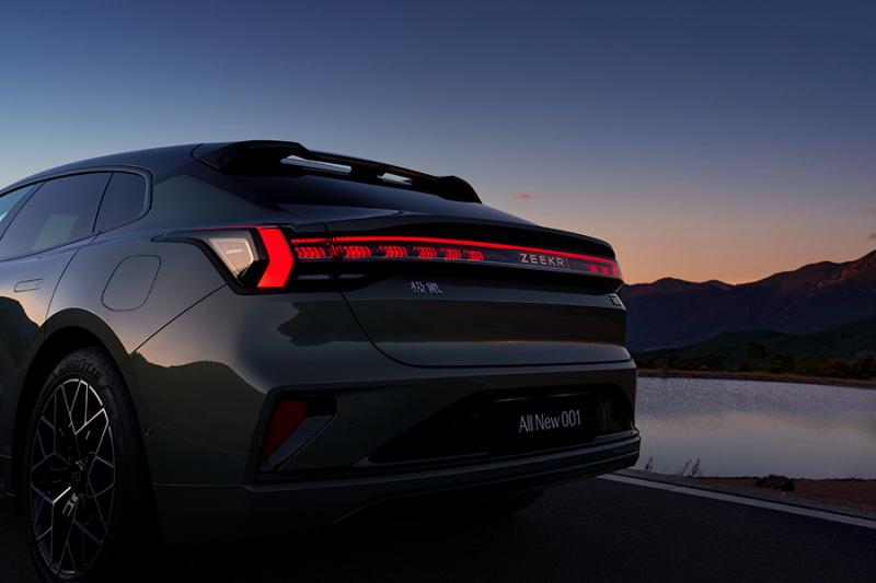 極氪001推出7月限時(shí)政策 至高享3.5萬購(gòu)車權(quán)益