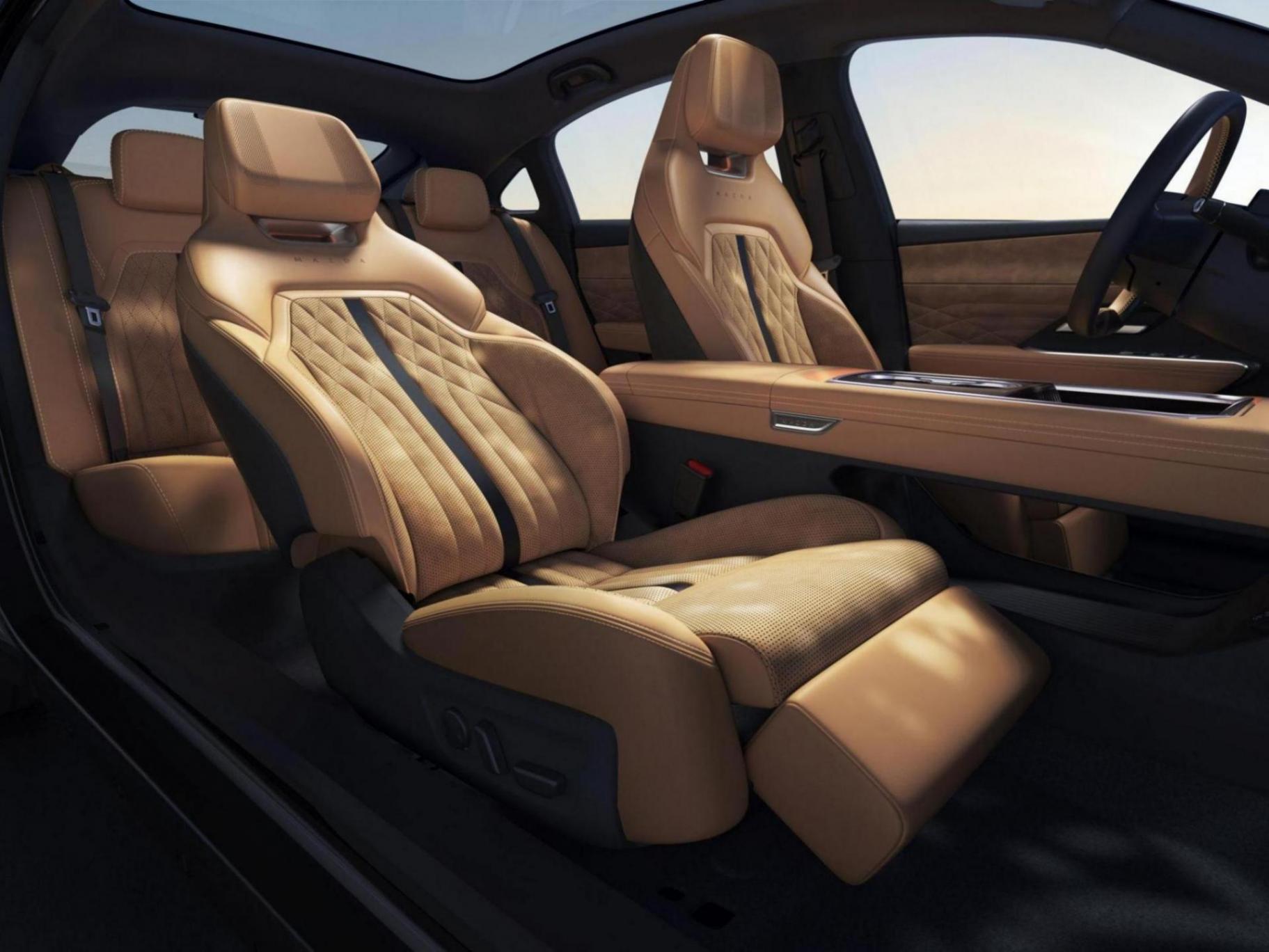 長(zhǎng)安馬自達(dá)EZ-6正式下線 基于純電平臺(tái)打造