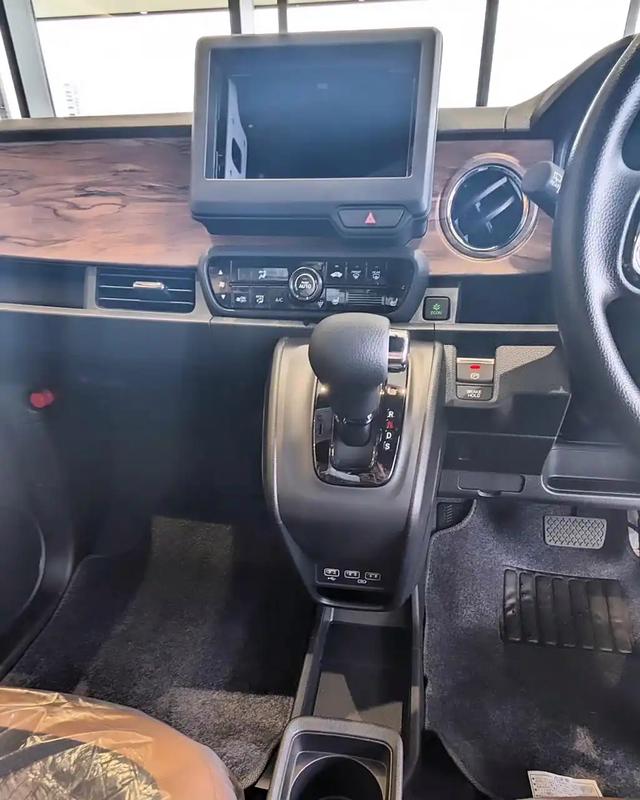 平替鈴木北斗星,全新本田N-ONE實車曝光,0.66T+大空間-有駕 平替鈴木北斗星,全新本田N-ONE實車曝光,0.66T+大空間-有駕