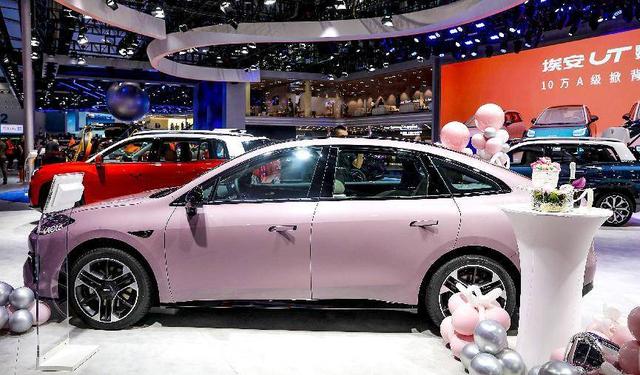 10萬級新車怎么買?鉑智3X與埃安RT引領打工人購車新趨勢-有駕 10萬級新車怎么買?鉑智3X與埃安RT引領打工人購車新趨勢-有駕