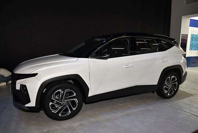 新款途勝L明日震撼上市,外觀內(nèi)飾雙升級,你準(zhǔn)備好了嗎?-有駕 新款途勝L明日震撼上市,外觀內(nèi)飾雙升級,你準(zhǔn)備好了嗎?-有駕