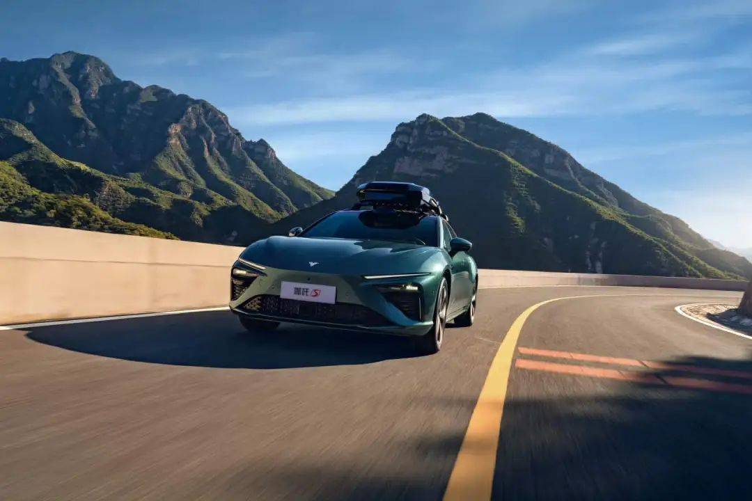 哪吒汽車換帥張勇離場(chǎng),海外新故事能否拯救品牌困境?