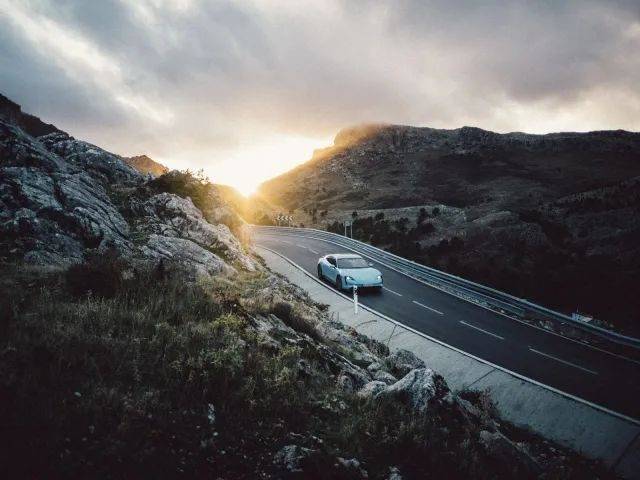 保時捷中國大調(diào)整:縮減經(jīng)銷網(wǎng)絡(luò),加碼本土化研發(fā)能否自救?