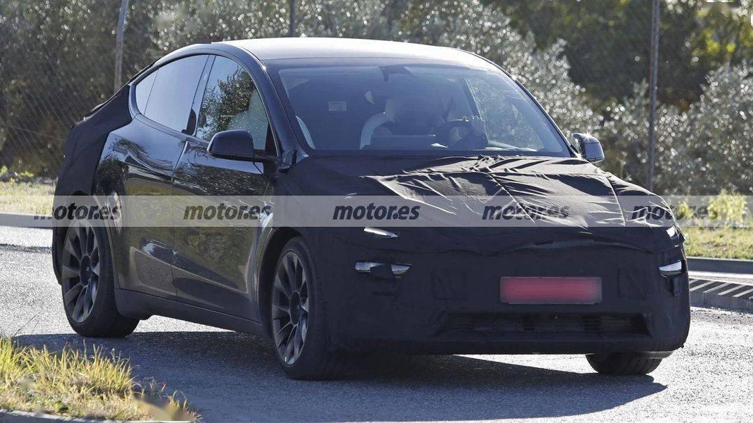 新款特斯拉Model Y測試諜照曝光,上海工廠加大產能