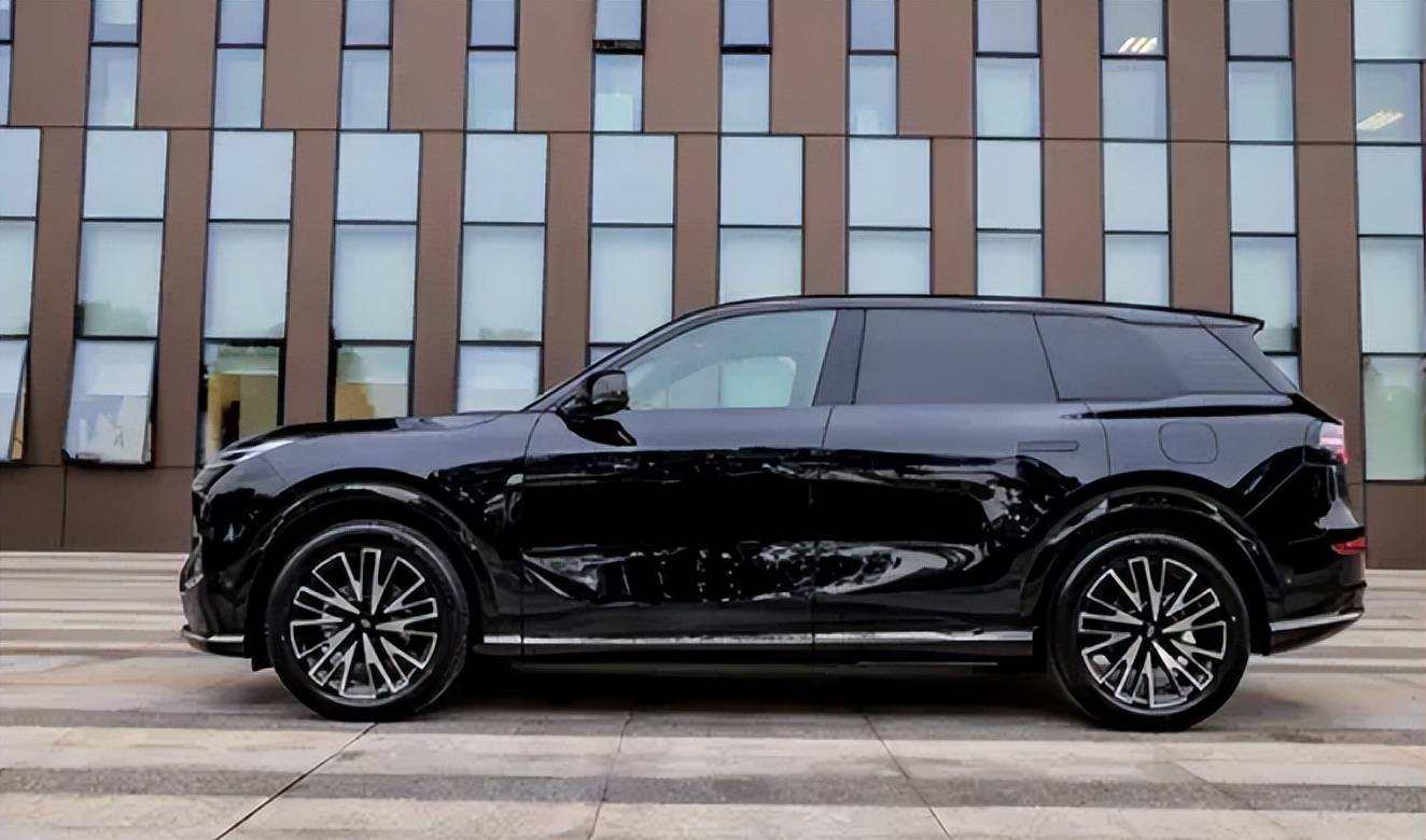 長安啟源新車定版曝光,尺寸配置升級,油耗不到5,新外觀能接受么