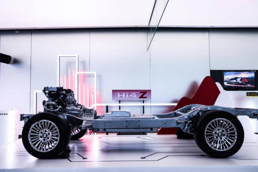 坦克500 Hi4-Z 要做泛越野車技術天花板