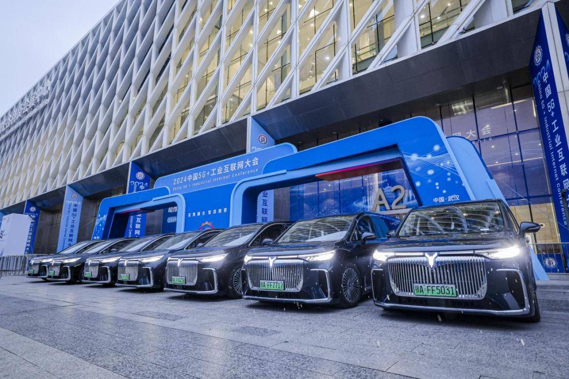 累計大定突破50000臺,全新嵐圖夢想家為何成為國之盛事標配