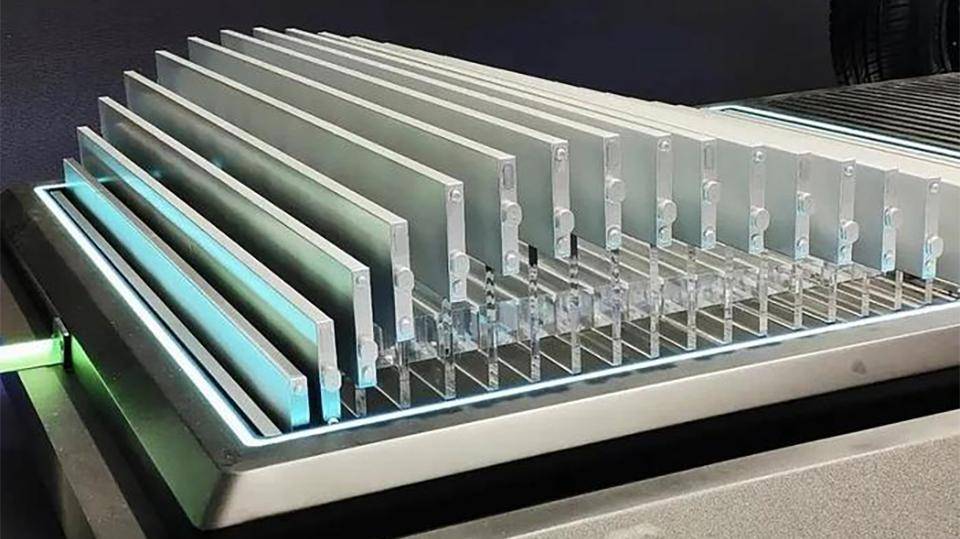 新電機不止580kW?換新電池續航漲500km,比亞迪漢L不超25萬?