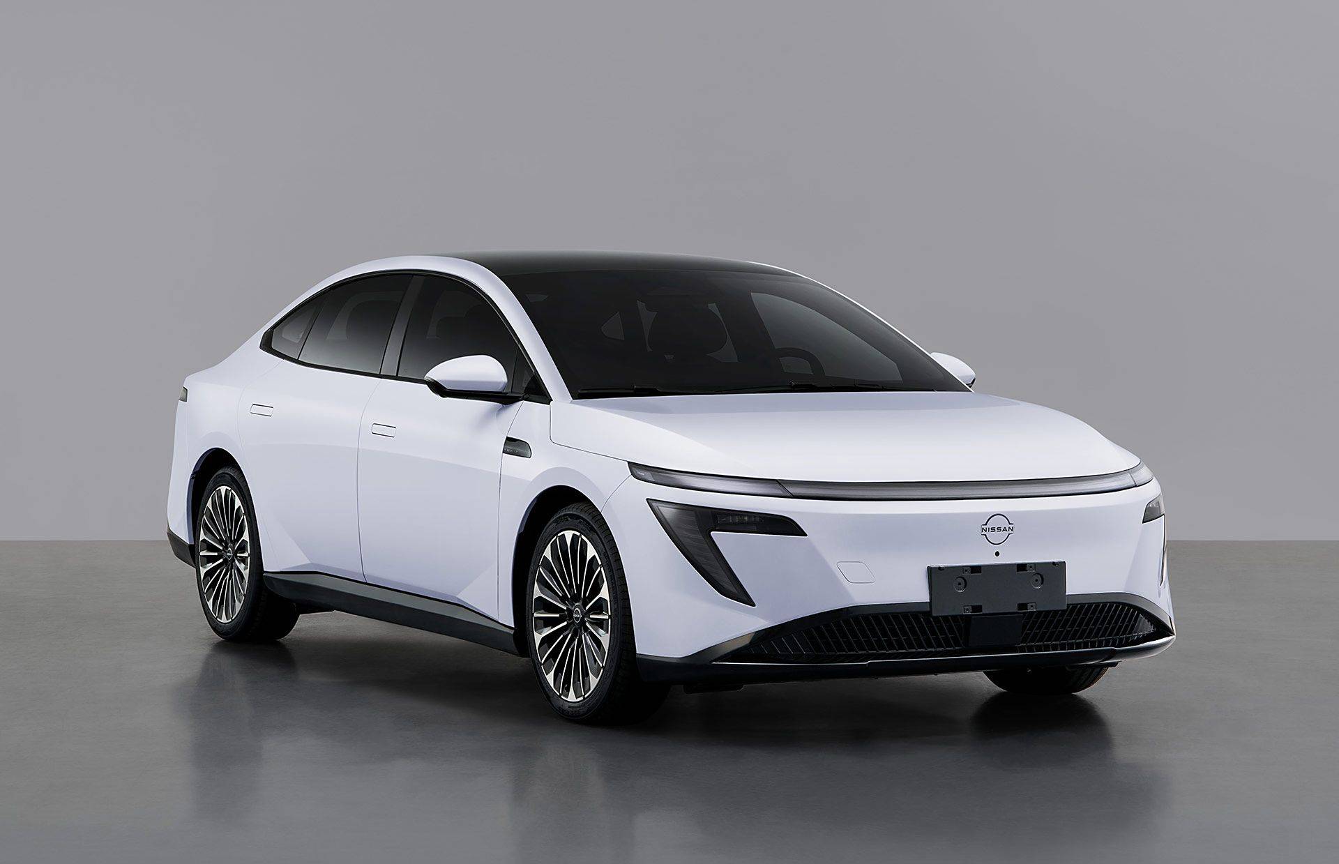 搭載Momenta高階智駕系統 日產N7申報圖曝光