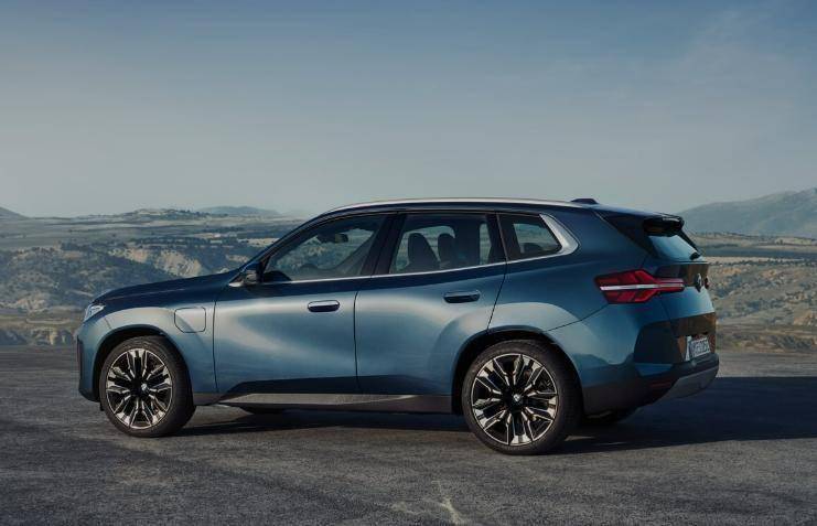 全新寶馬X3即將上市,您是否已心動與這場科技與藝術(shù)的完美邂逅?