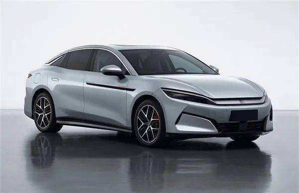 iPhone17 Pro 影像規格曝光丨一大波新車!全新比亞迪漢公布