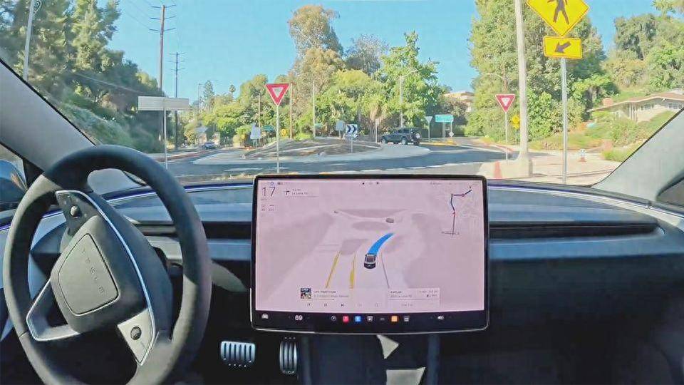 FSD最強(qiáng)版被夸大了?不會(huì)避讓電瓶車,來中國還敢用嗎?